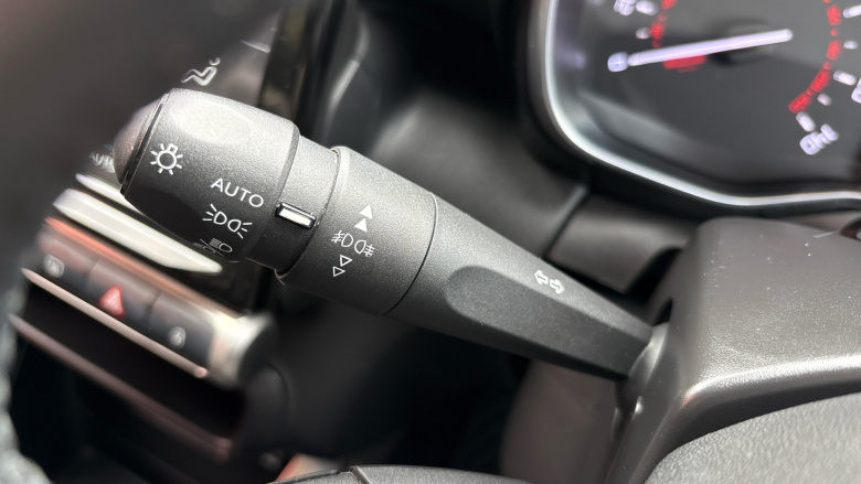 Citroen C3 Aircross 1.2 PureTech 110 Shine 5dr Petrol Hatchback